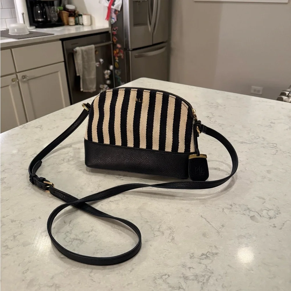 Ralph Lauren cream and navy shoulder bag with adjustable leather strap - Picture 14 of 16